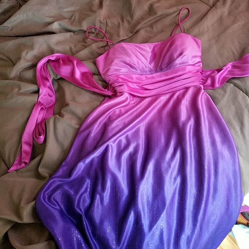 Shimmery pink to purple short prom dress